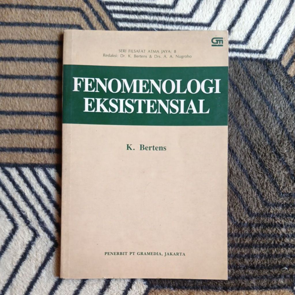 Fenomenologi Eksistensial by K Bertens