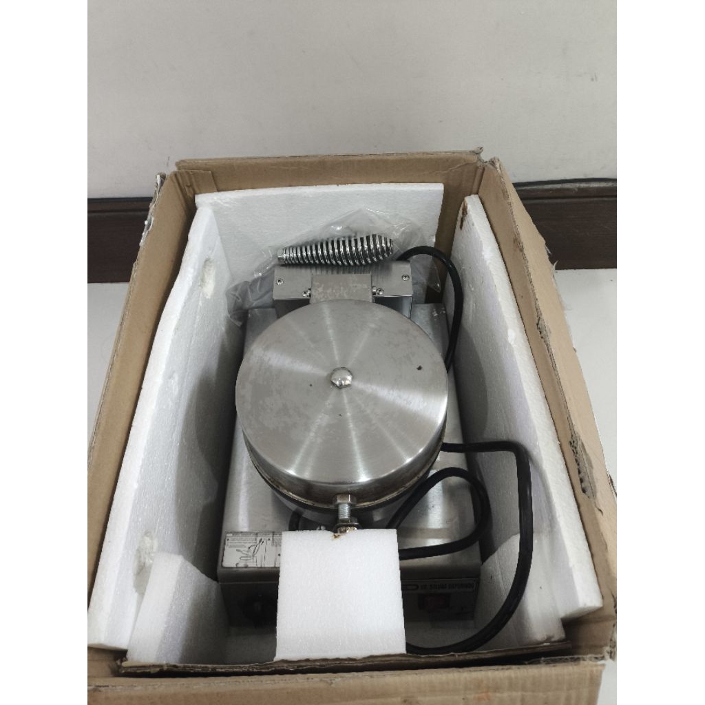 Mesin Pembuat Kue Waffle Q2-8882 preloved