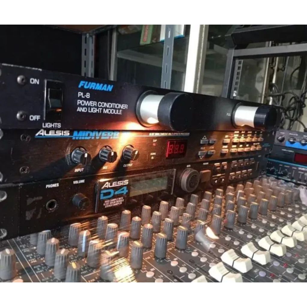 original USA ALESIS MIDIVERB3 MIDIVERB 3 REVERB EFEK