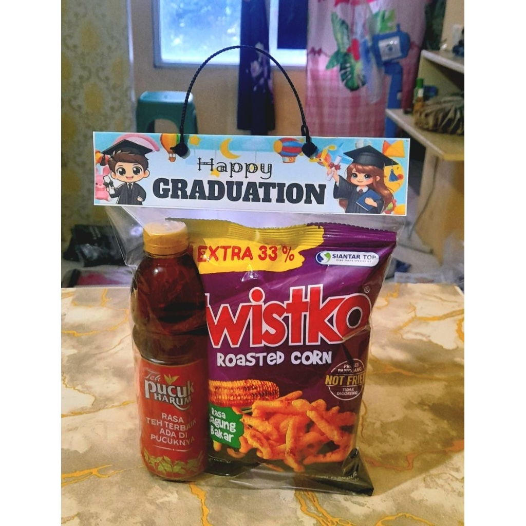 Tas plastik happy graduation // plastik happy graduation // label happy graduation // plastik snack 