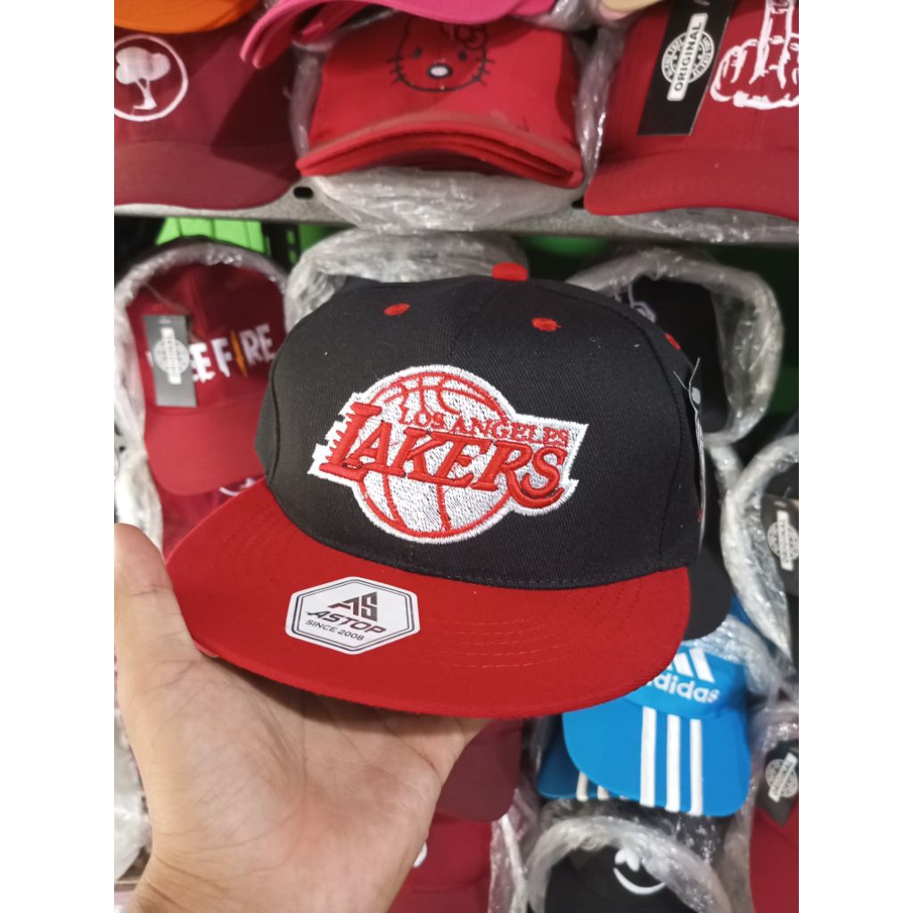 TOPI SNAPBACK LAKERS NBA PREMIUM