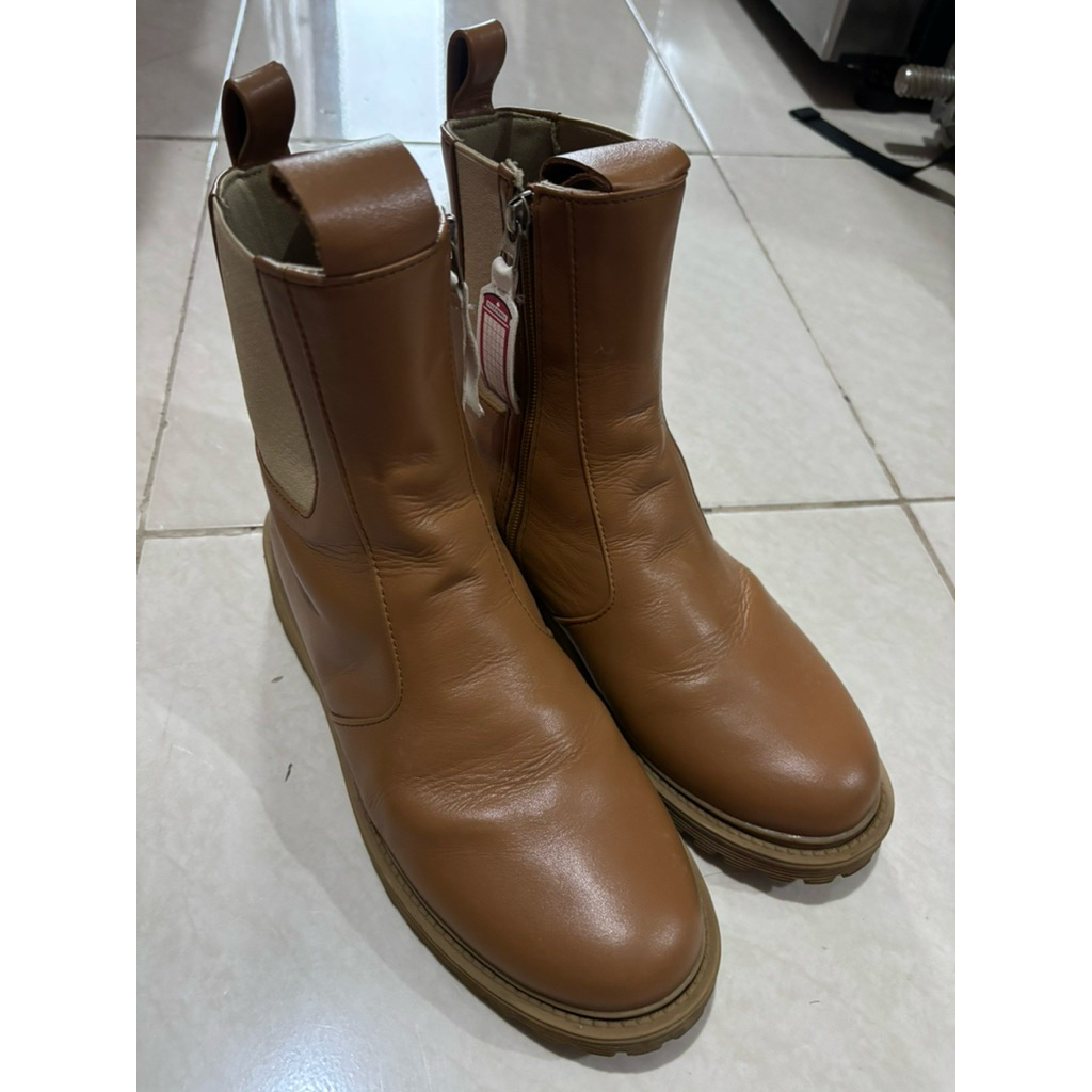 Ittaherl hyde boots size 38