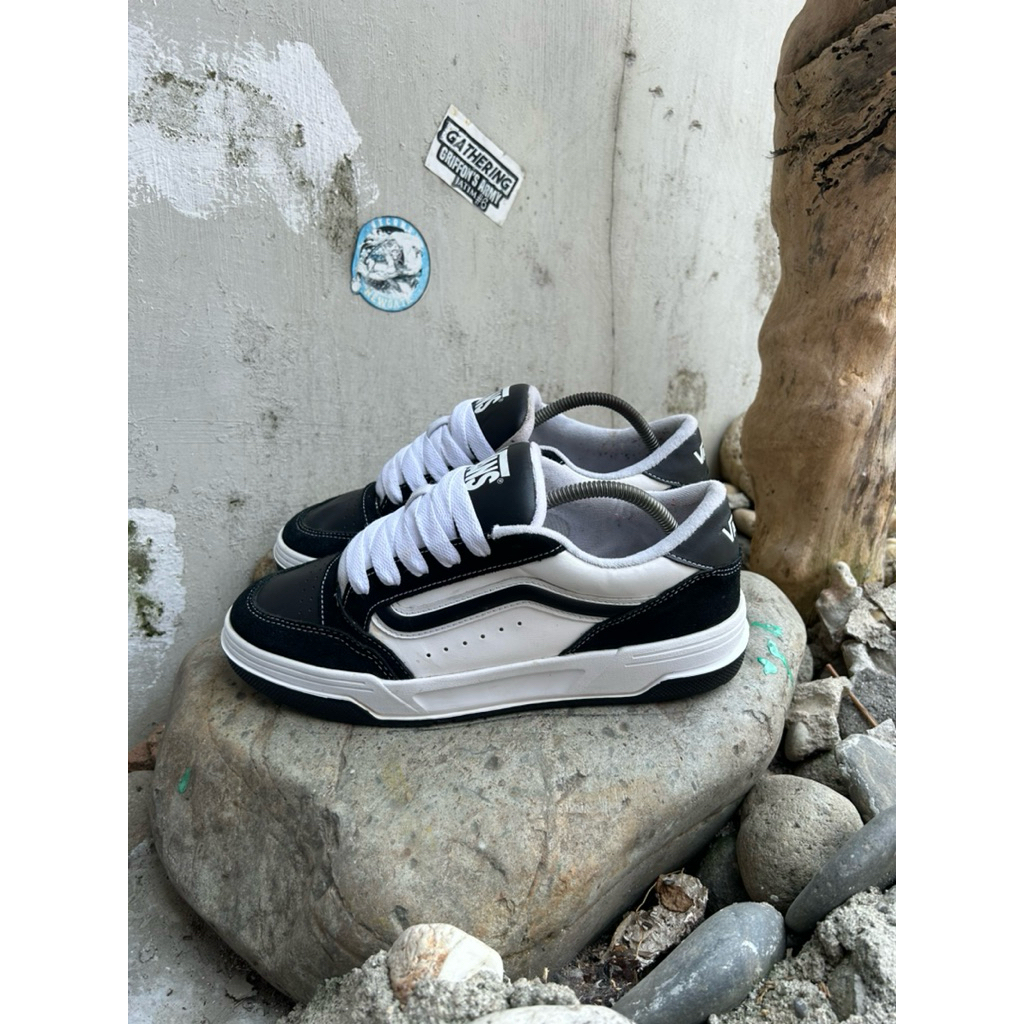 Vans Hylane Black White