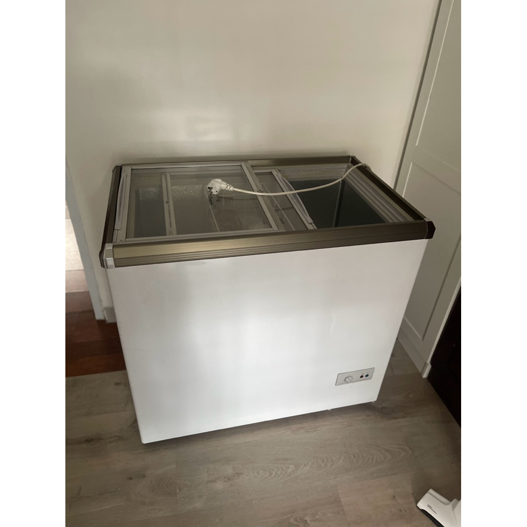Jual Freezer RSA XS200 Second Chest Frizer Box Sliding Glass