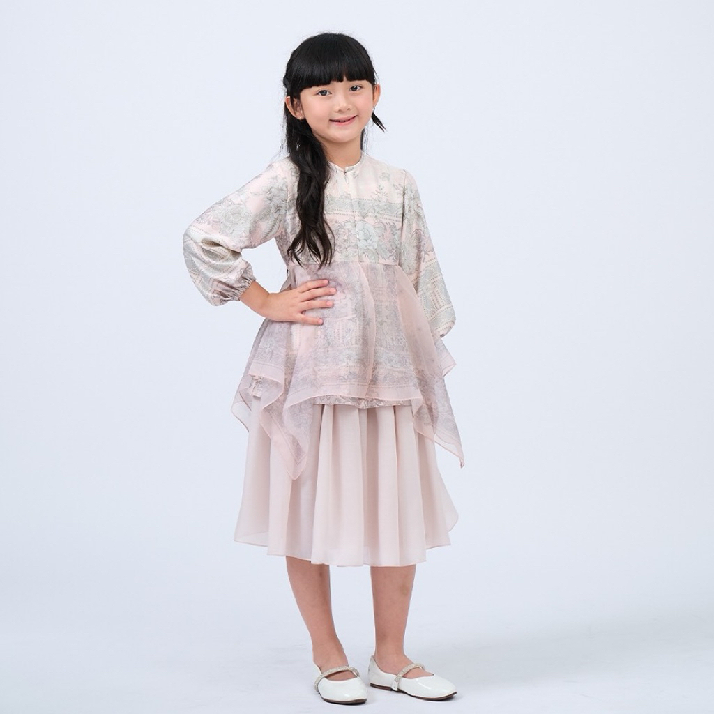 Preloved nawasana Maira blouse anak size S