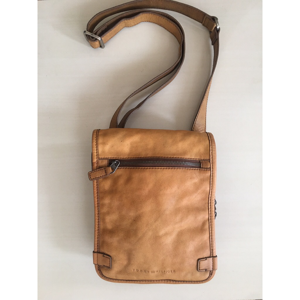 tas sling bag tommy hilfiger leather