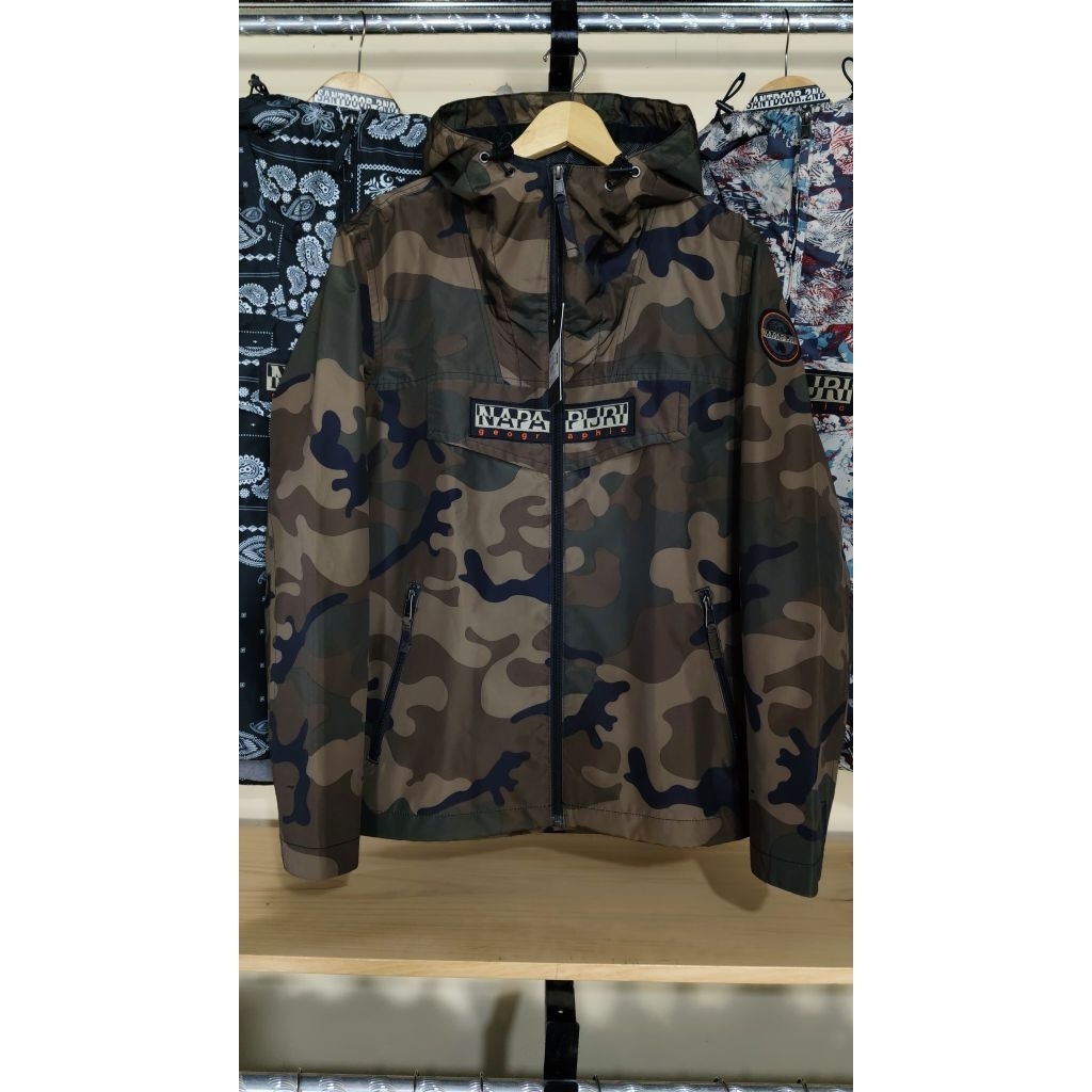 Napapijri rainforest open summer BNWT