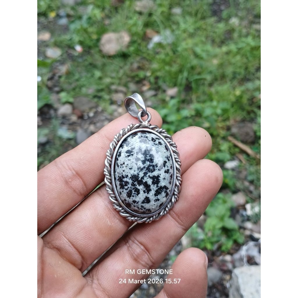 LIONTIN BATU AKIK BADAR BESI