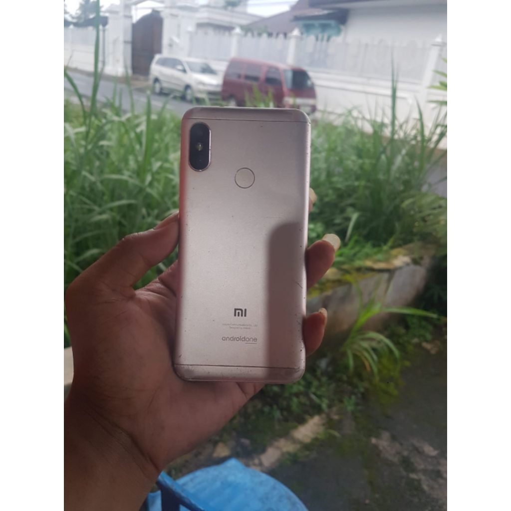 mi a2 lite minus