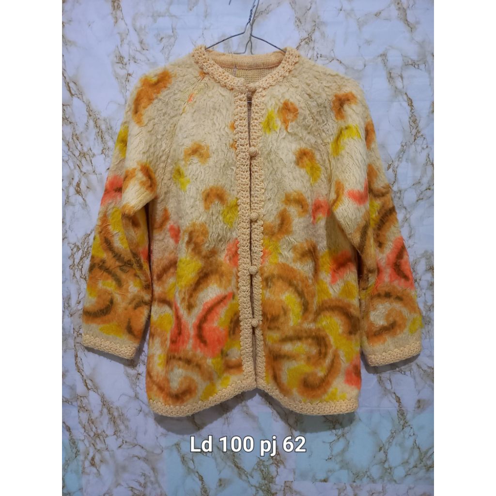 Preloved cardigan rajut / bulu