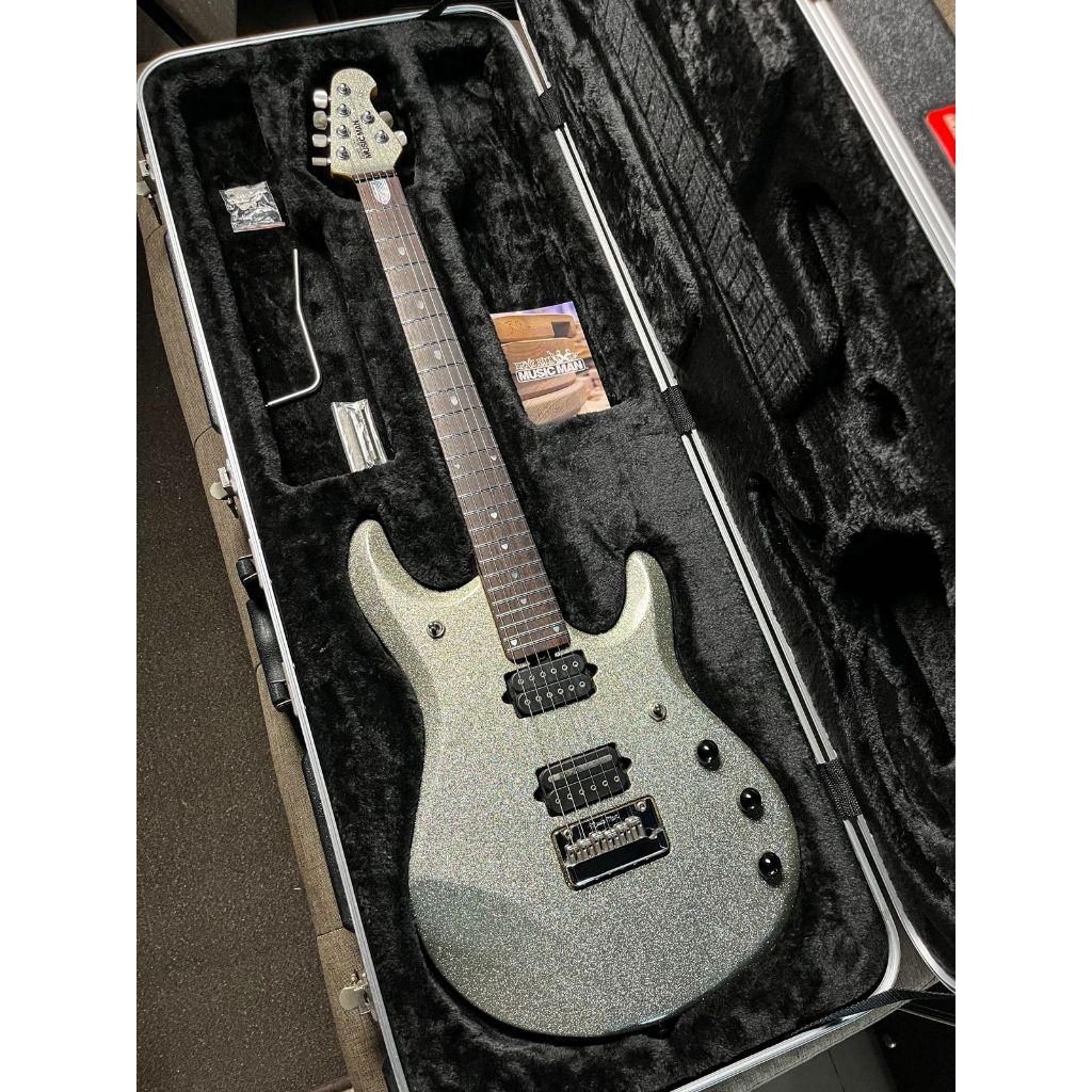 Musicman JP6 Piezo Silver Sparkle limited edition