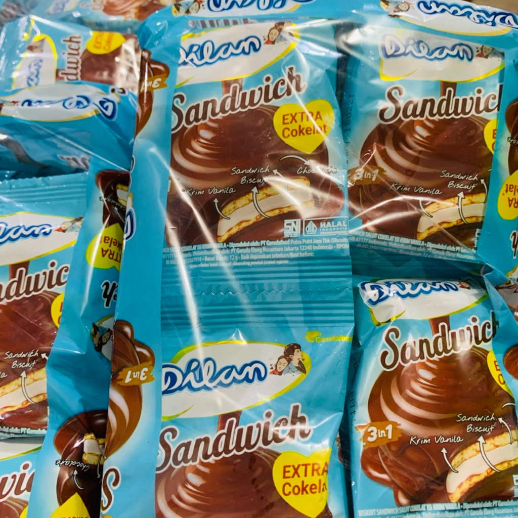Dilan Sandwich Biskuit Extra Cokelat Renceng