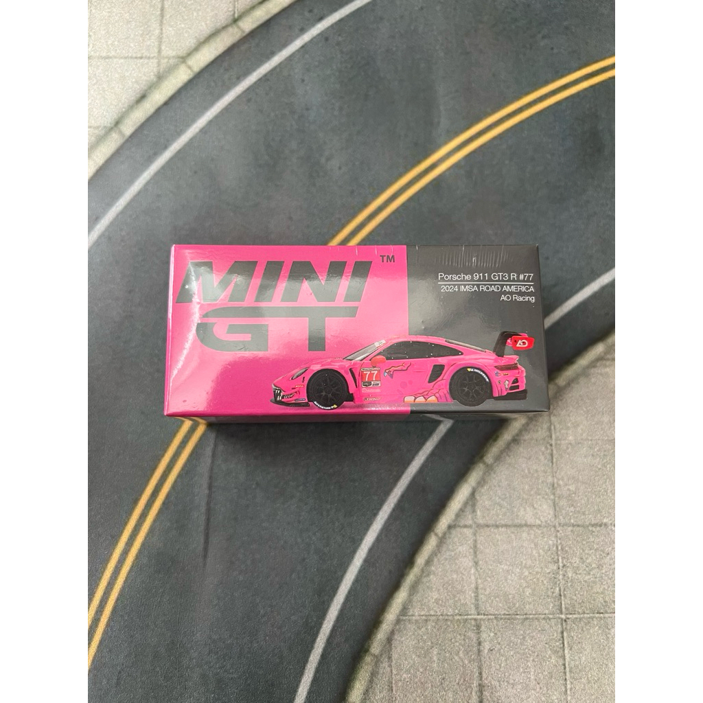 Mini GT Porsche 911 GT3 R #77 (Roxy)