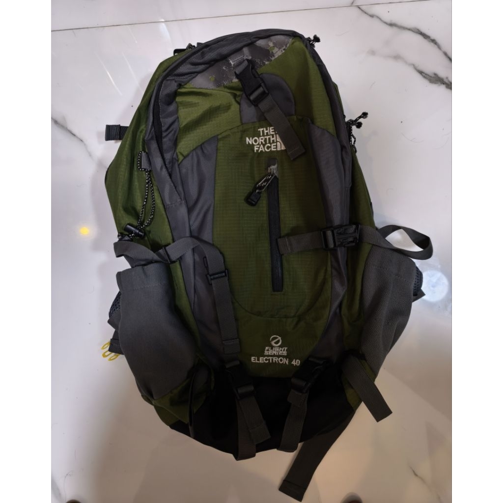 Tas gunung the north face electron 40L