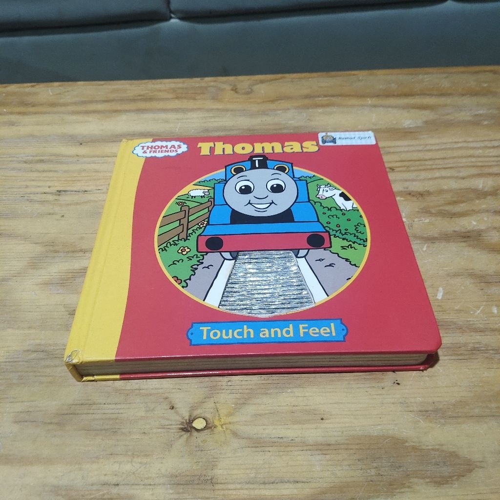 Buku Thomas Touch & Feel
