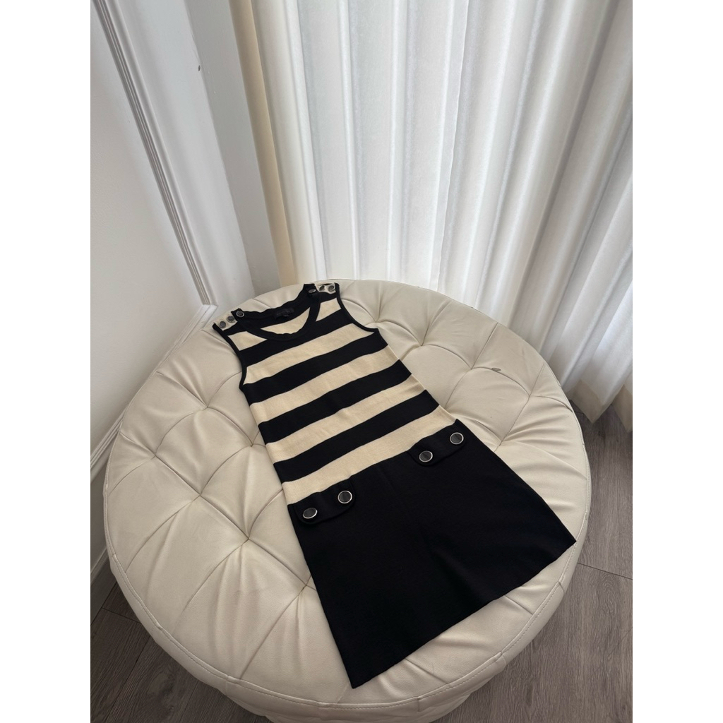 Preloved Plastic island dress