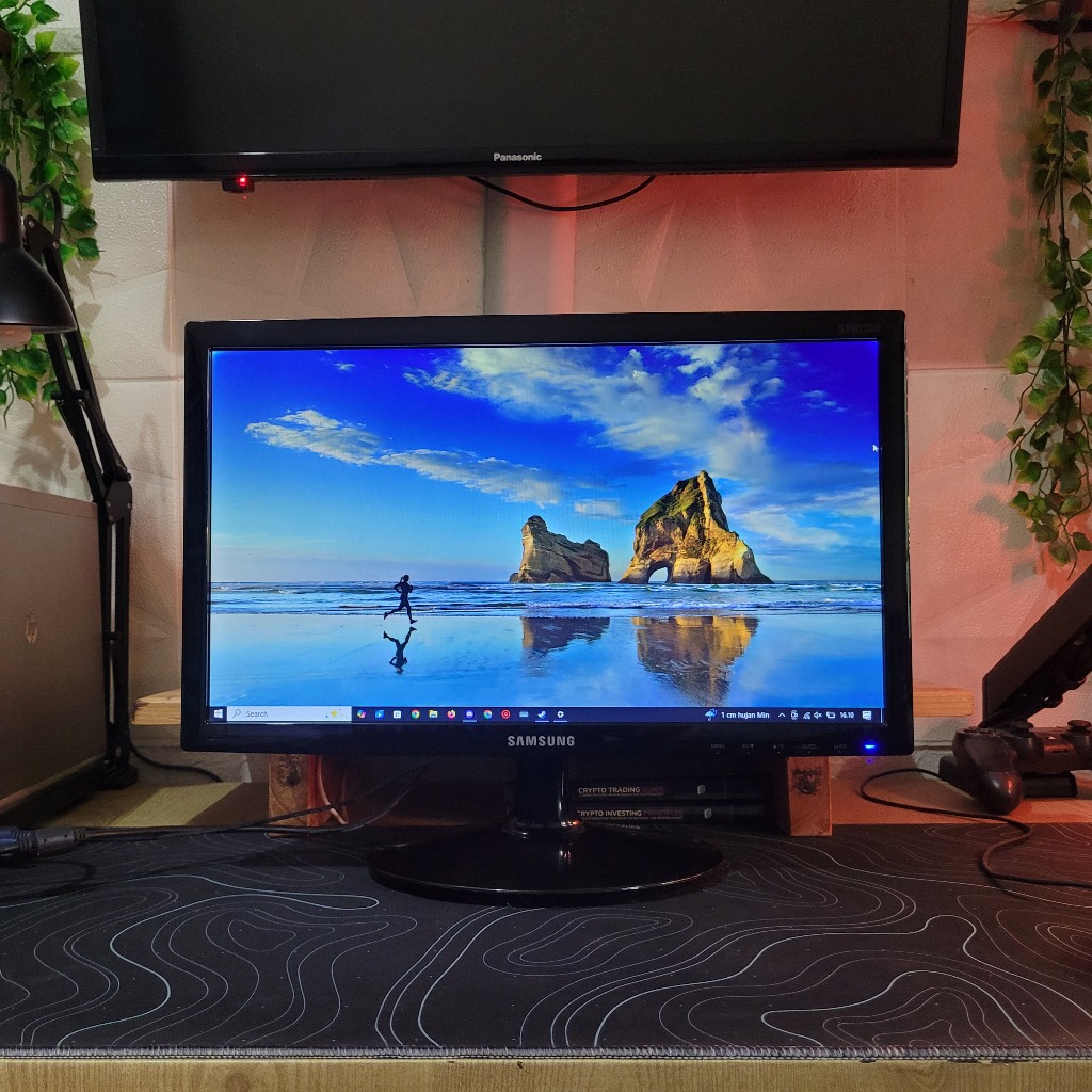 Monitor LED 19 Inci Samsung S19D300HY