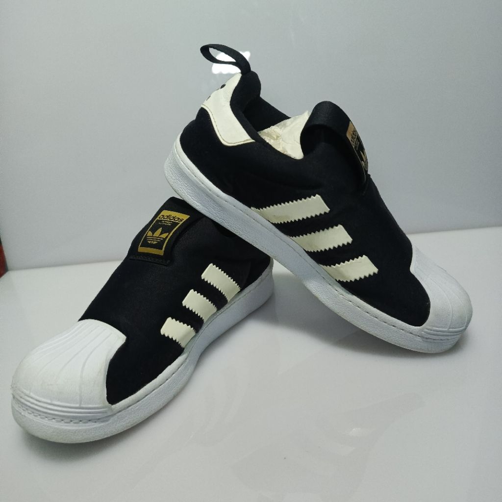 Sepatu Sekolah  Adidas Superstar anak cewek/cowok Size 33 Insole 20cm