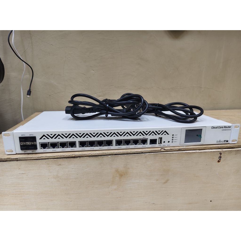 mikrotik ccr 1036-12g-4s em v2 ram 8 gb