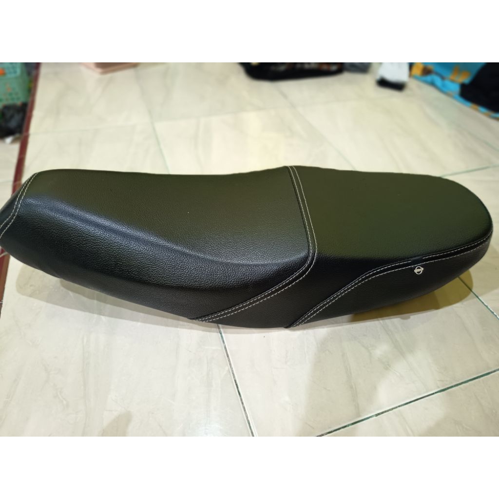 Jok Motor MBTech Satria FU 150 Double Seat - Kulit Premium, Empuk, Nyaman untuk Perjalanan Jauh
