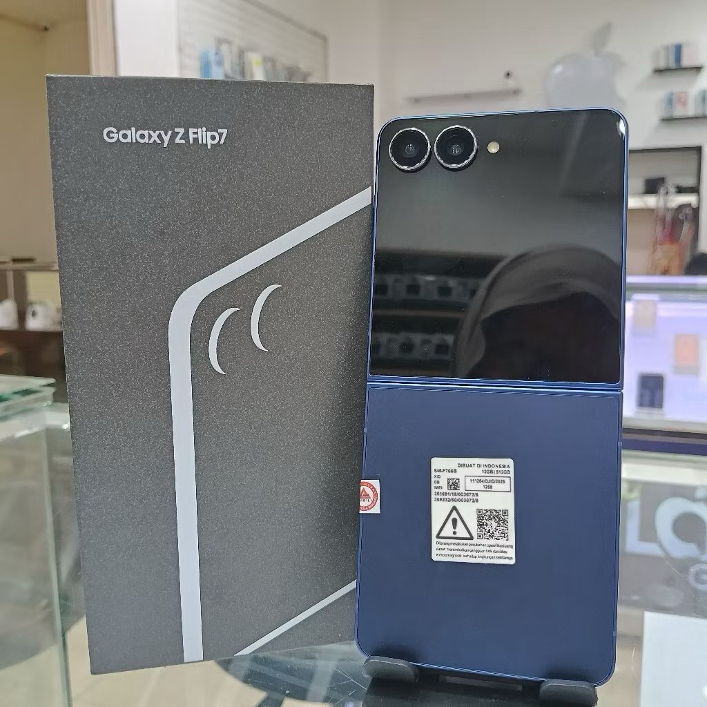 SAMSUNG Z FLIP 7 12/256 SAMSUNG ZFLIP 7 12/256 SAMSUNG Z FLIP7 SECOND BEKAS GARANSI PANJANG