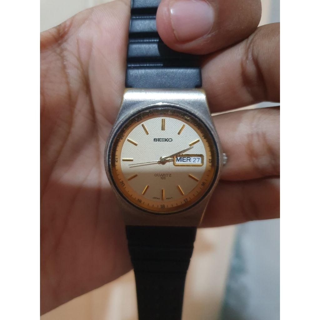 jam tangan second seiko quartz