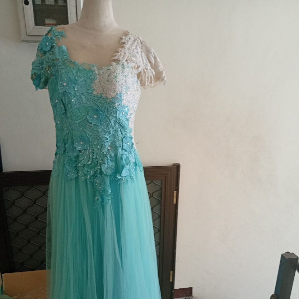 Dres pesta biru muda tosca bunga bunga baju pesta orang tua