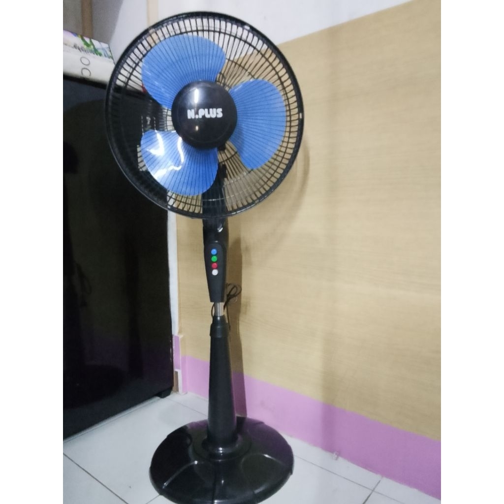 kipas angin berdiri 16 inch WALL FAN ,TD /N PLUS