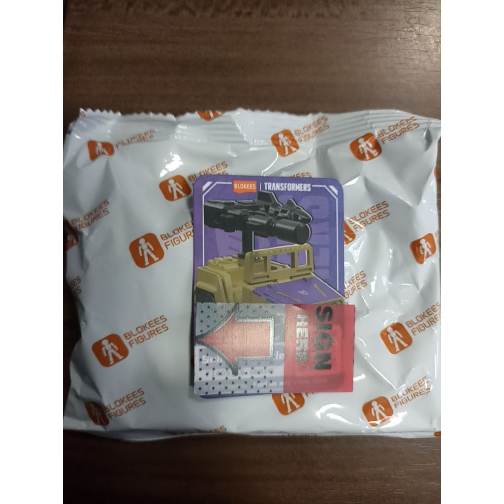 Swindle Vehicle, Transformers Blokees Defender Version 05 Traitor to Tyranny