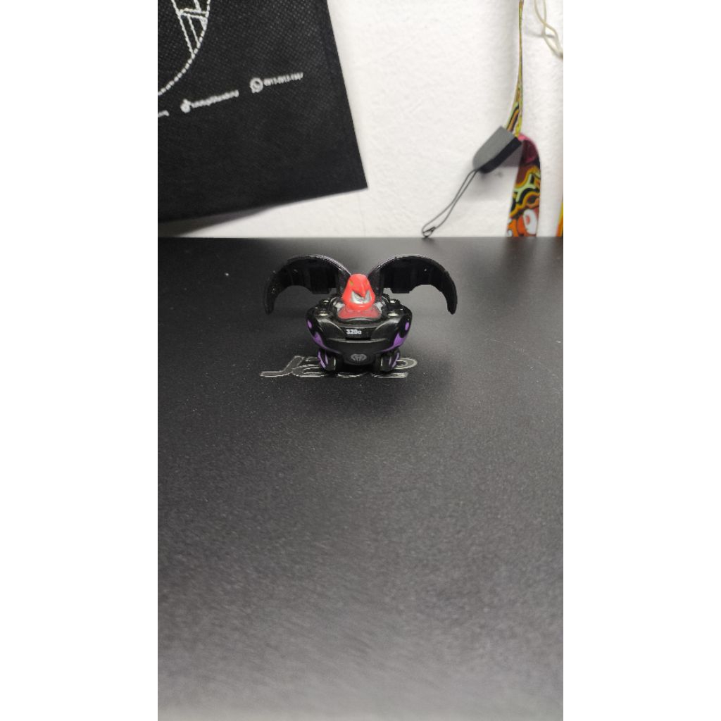 bakugan Battle Brawlers - Ravenoid Darkus