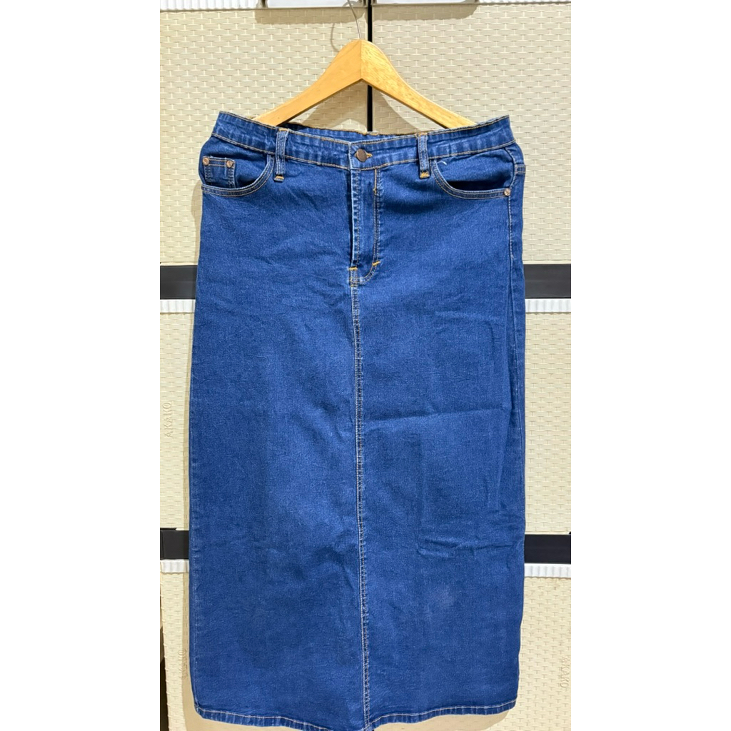 Preloved Rok Span Jeans