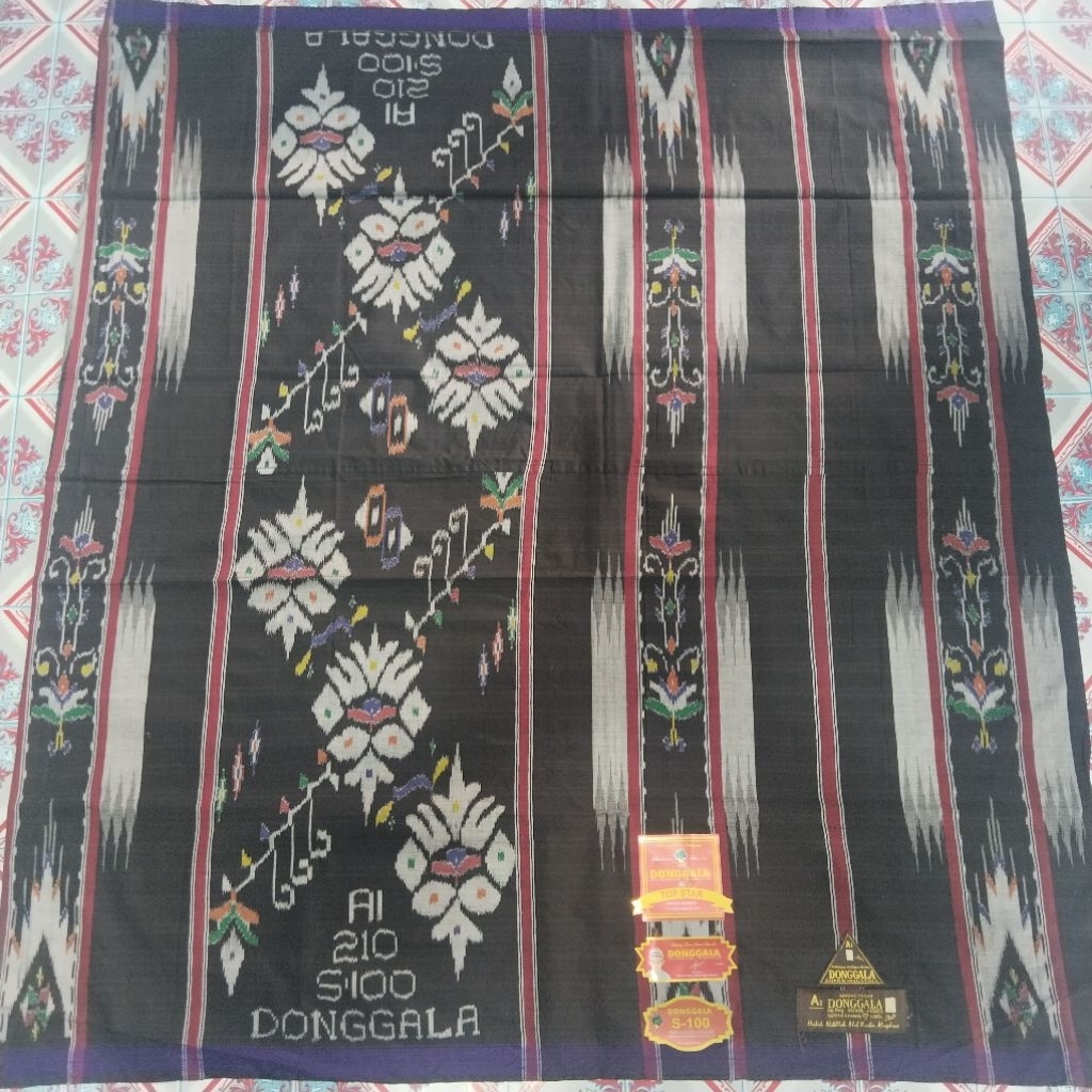 (DONGGALA) SARUNG DONGGALA S100 SUTRA (jahit tengah).