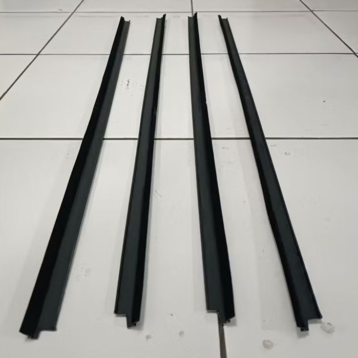 pelipit kaca dalam avanza xenia original