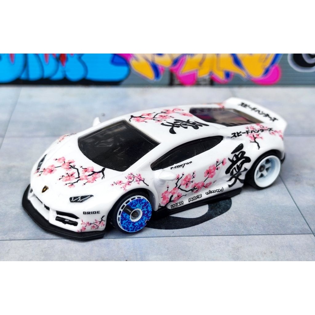 HOTWHEELS COSTUM LAMBORGHINI HURACAN LBWK