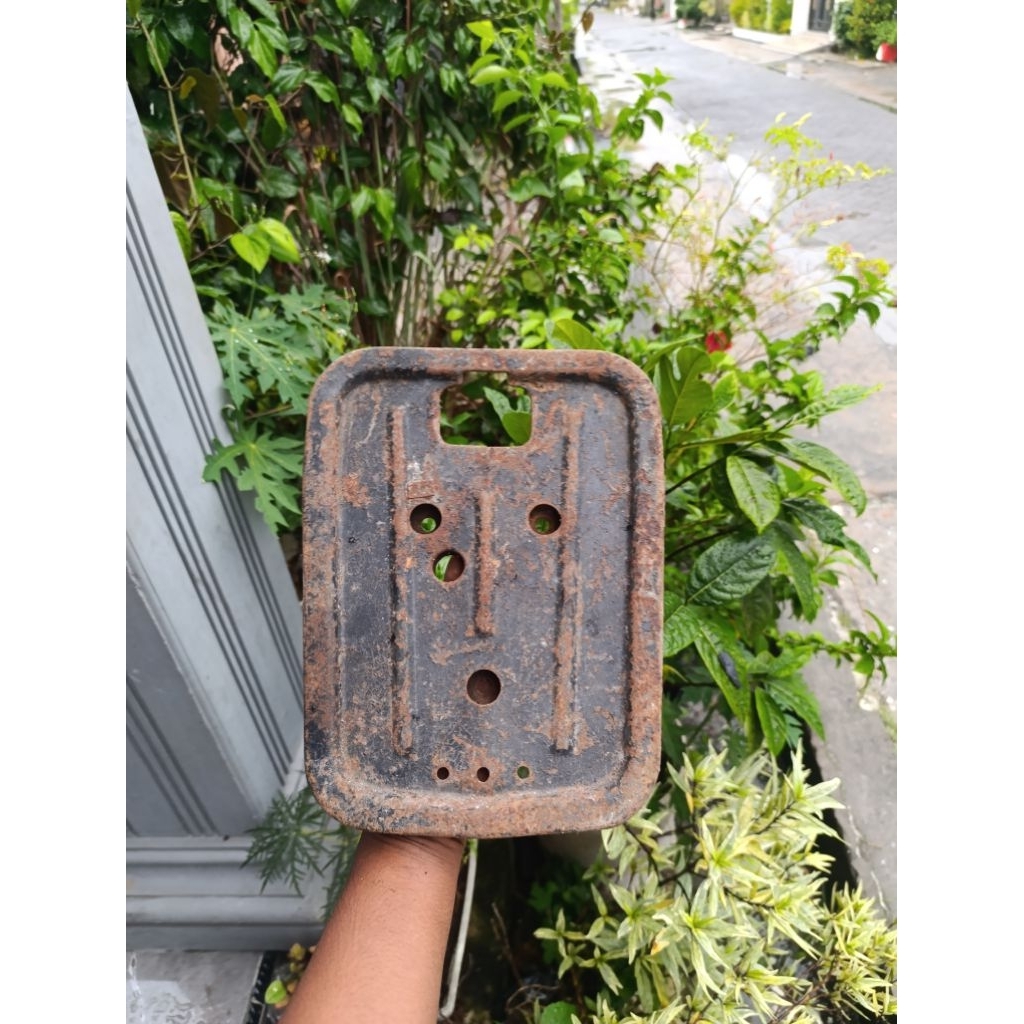TATAKAN JOK BELAKANG VESPA SUPER VESPA PX VESPA EXLUSIVE