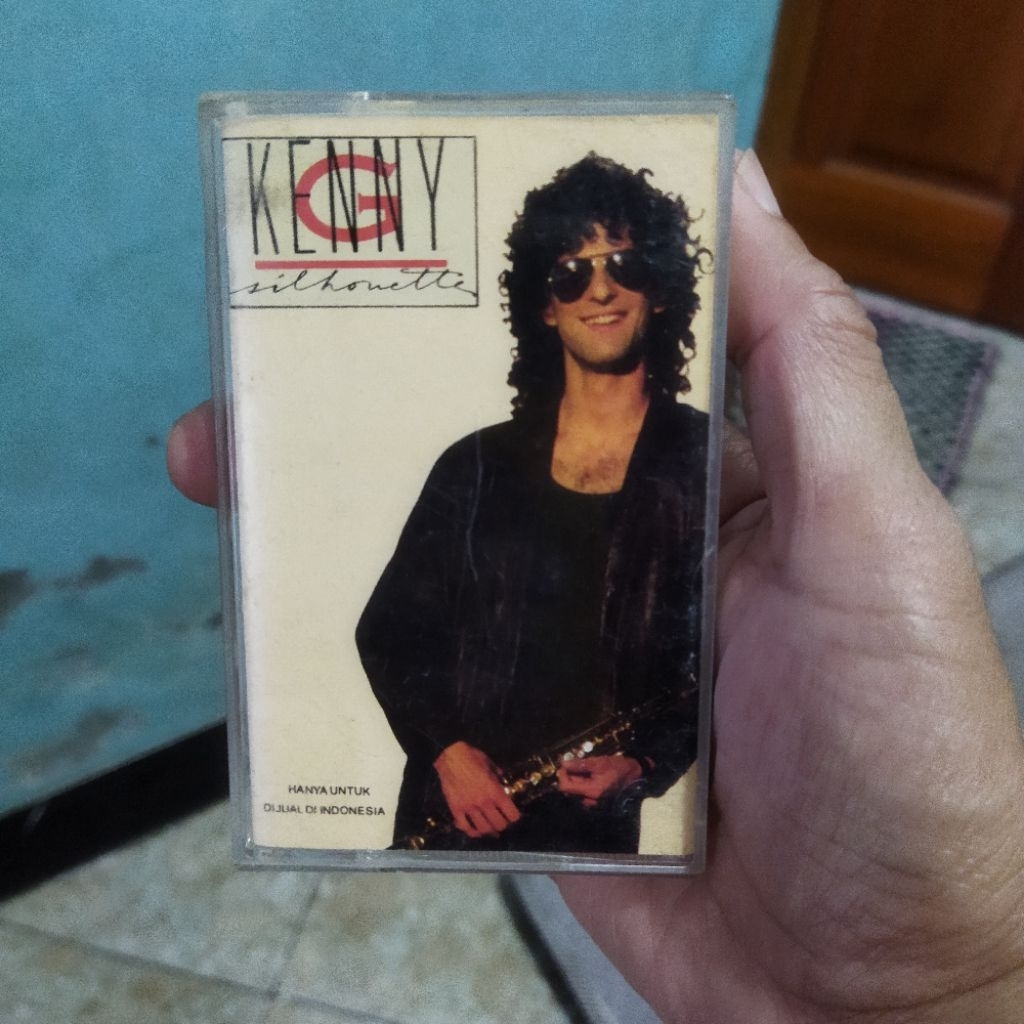 kaset kenny g silhouette