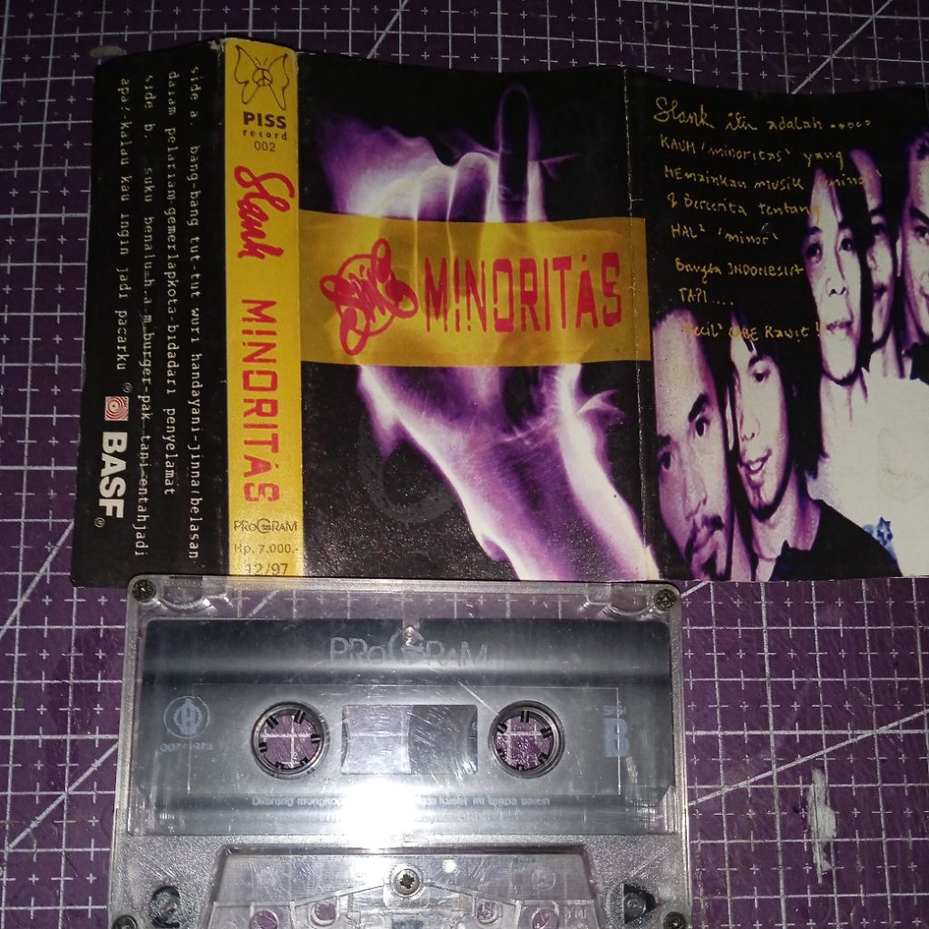 SLANK minoritas kaset pita