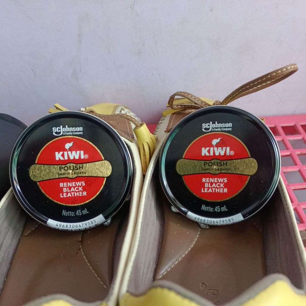 semir sepatu kiwi