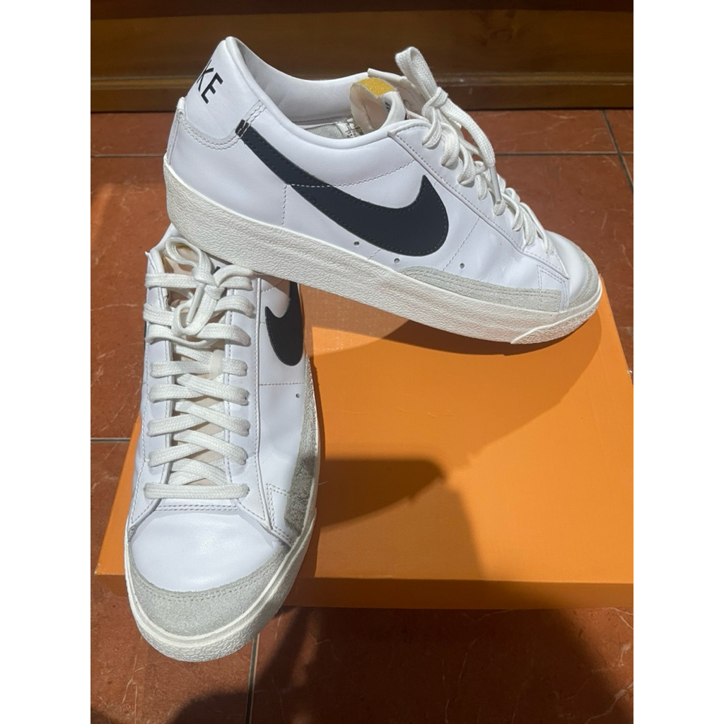 NIKE Blazer Low ‘77 Vintage White / Black-Sail Sneakers / Sepatu Nike Putih Hitam Original With Box
