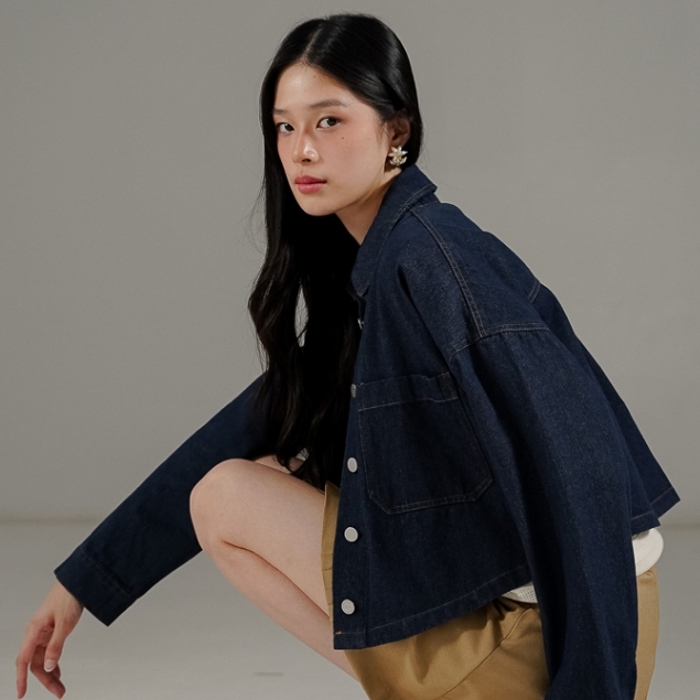 This Is April Anakin Jacket Wanita Lengan Panjang Premium Outerwear Denim Klasik Blue Casual Look In