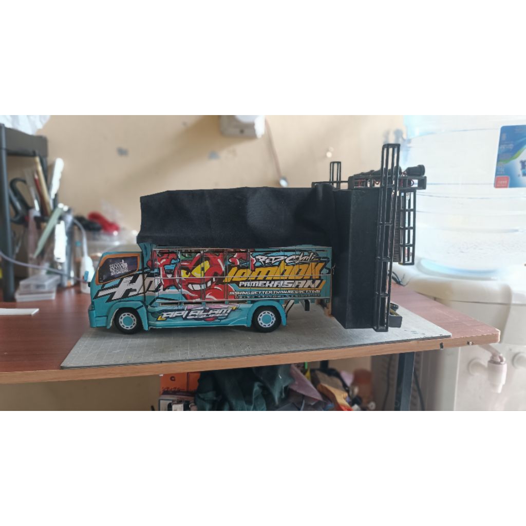 miniatur truk oleng & sound gantung karnaval
