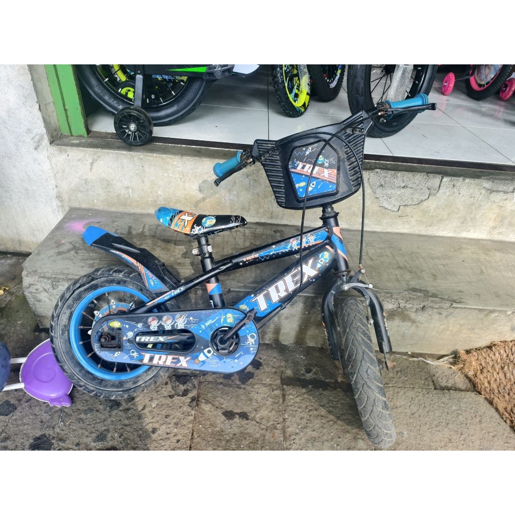 BEKAS SEPEDA BMX 12 TREX