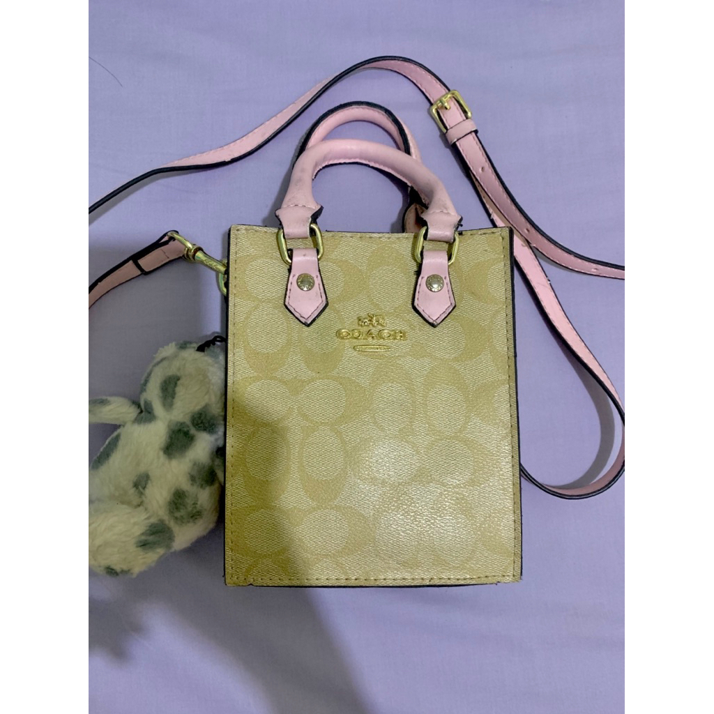 Coach Tas Selempang HP