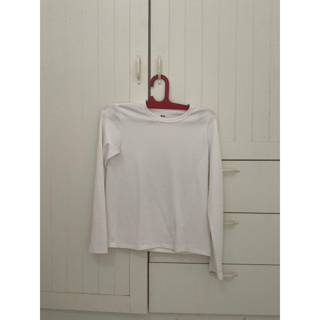 kaos lengan panjang uniqlo
