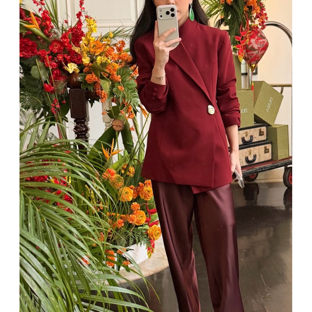 New Clea Gwena Blazer Voyya Jacket Khaki Bianna Matteau Stripe Tanya Tanktop Black Grey Laurent Vest