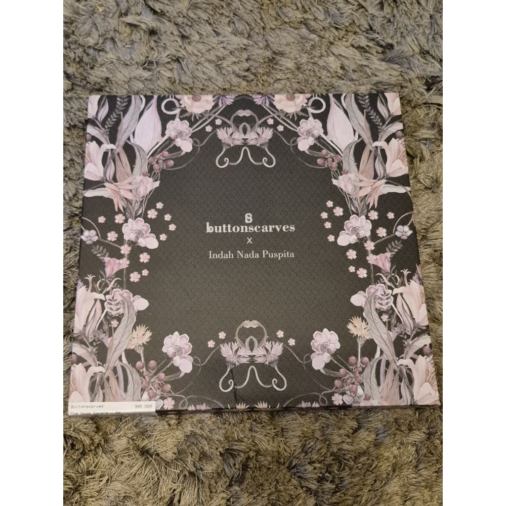 Buttonscarves The Nada Series RE