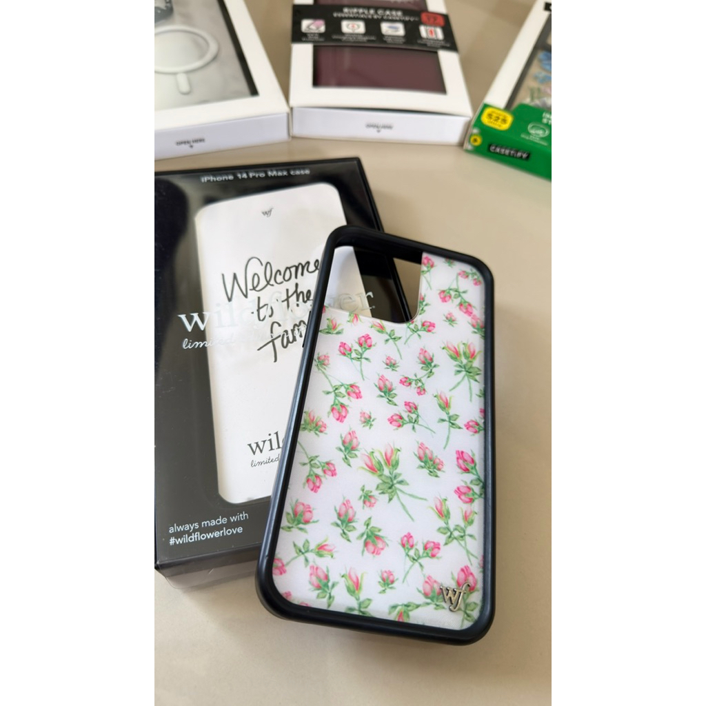 Wildflower CaseIphone 14Promax
