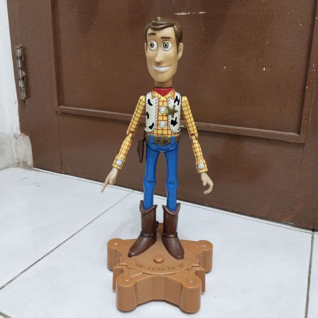 Figure woody toy story thinkway toys