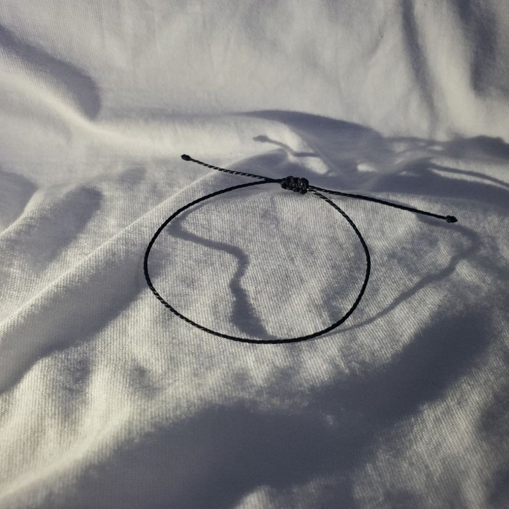 RJ Gelang Tali Pria Wanita Hitam Minimalis Simple Elegant Keren gelang simple - Simple Bracelet