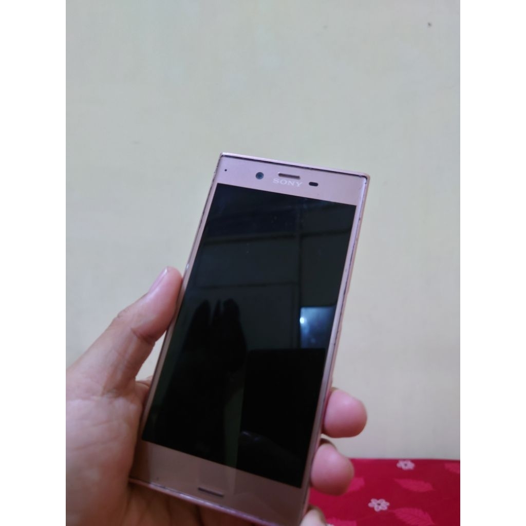 Xperia Xzs
